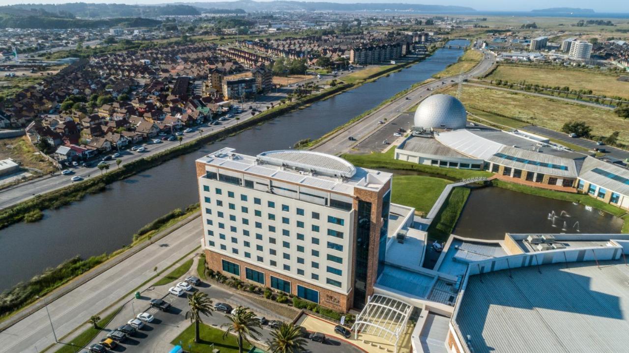 Mds Hotel Concepción Exterior foto Aerial view of the hotel and the National Space Centre